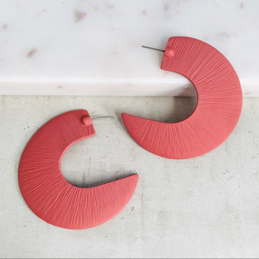 Matte Coated Semi-Circle Hoops
